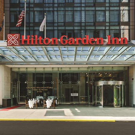 Hilton Garden Inn New York Times Square North Экстерьер фото